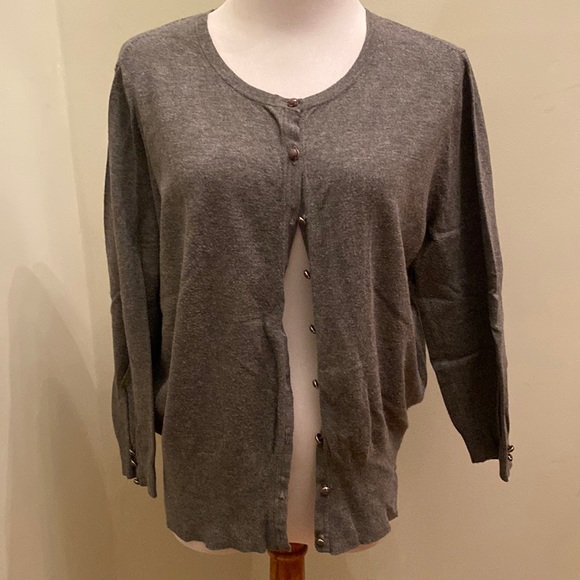 Gray cardigan - Picture 1 of 4